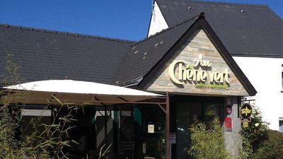 Logis Hotel Au Chene Vert