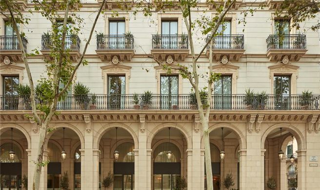 Hotel Borneta Exterior