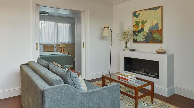 <b>Hotel Borneta Suite</b>. Images powered by <a href="https://iceportal.shijigroup.com/" title="IcePortal" target="_blank">IcePortal</a>.