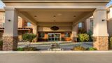 The Oaks Hotel & Suites Exterior