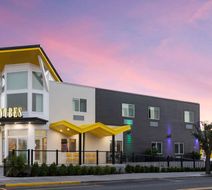 The Vibes Hotel, Trademark Collection Exterior