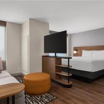 Hyatt House/Airport Corporate Centre