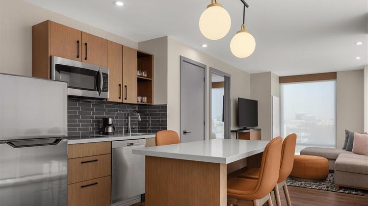 Hyatt House/Airport Corporate Centre Room