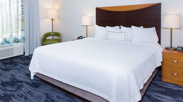 AmericInn by Wyndham Hays Room