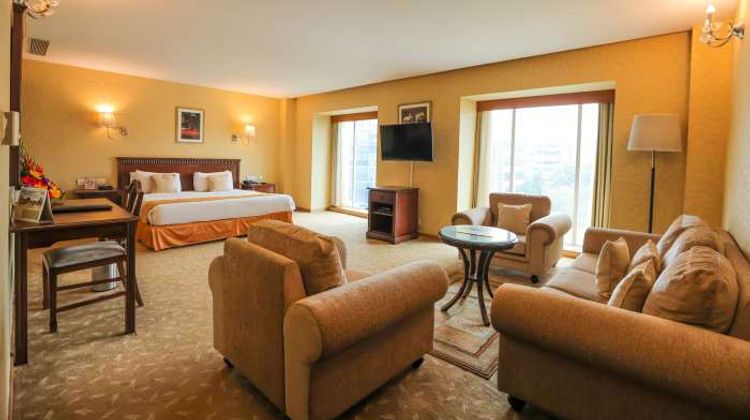 MGM Mark Whitefield Suite