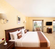 MGM Mark Whitefield Room