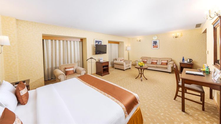 MGM Mark Whitefield Suite