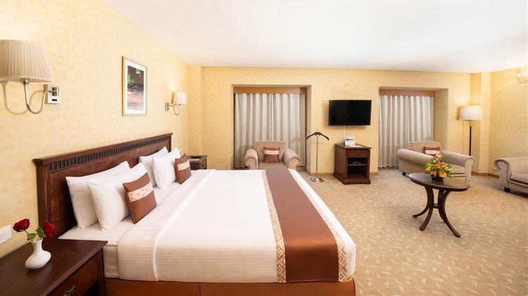 MGM Mark Whitefield Room