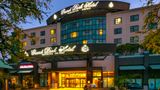 Grand Park Hotel Vancouver Airport Exterior