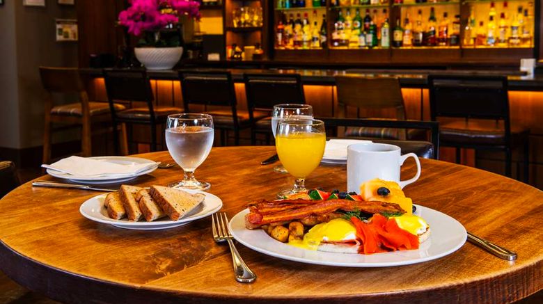 <b>Grand Park Hotel Vancouver Airport Restaurant</b>. Images powered by <a href="https://iceportal.shijigroup.com/" title="IcePortal" target="_blank">IcePortal</a>.