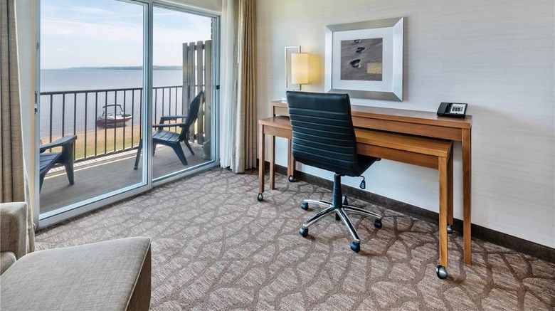 <b>Waterfront Inn, Ascend Hotel Collection Room</b>. Images powered by <a href="https://iceportal.shijigroup.com/" title="IcePortal" target="_blank">IcePortal</a>.