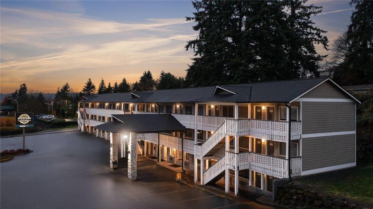 Basecamp Puyallup-Travelodge by Wyndham Exterior
