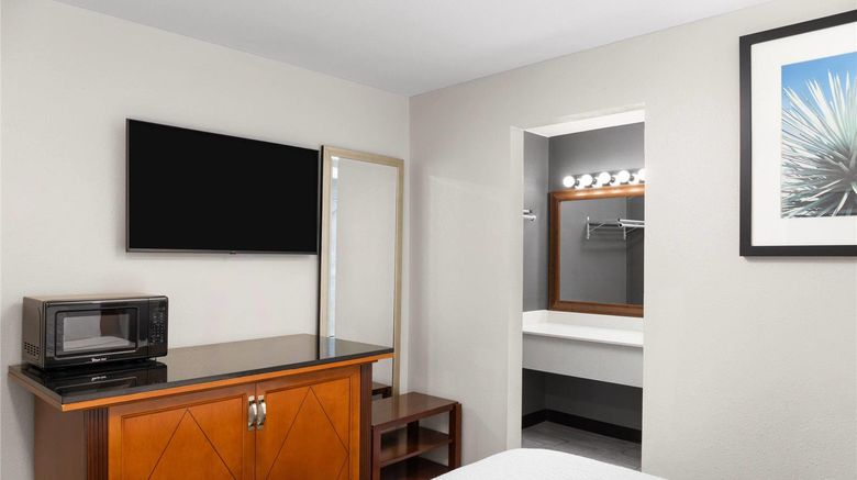 <b>Basecamp Puyallup-Travelodge by Wyndham Room</b>. Images powered by <a href="https://iceportal.shijigroup.com/" title="IcePortal" target="_blank">IcePortal</a>.