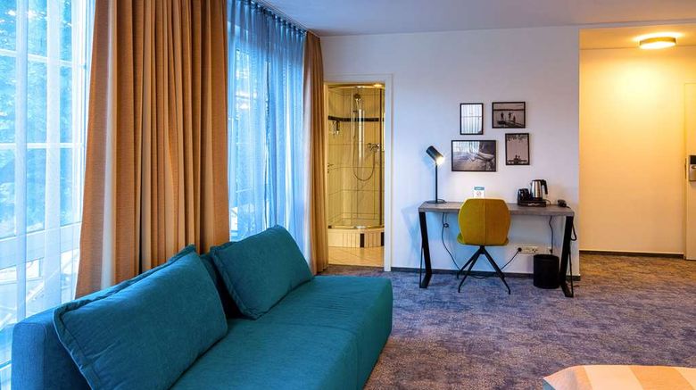 <b>Trip Inn City Hotel Giessen Suite</b>. Images powered by <a href="https://iceportal.shijigroup.com/" title="IcePortal" target="_blank">IcePortal</a>.