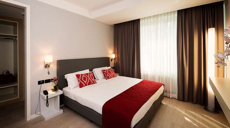 <b>JR Hotels Gigli Florence Room</b>. Images powered by <a href="https://iceportal.shijigroup.com/" title="IcePortal" target="_blank">IcePortal</a>.