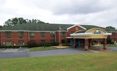 Days Inn by Wyndham Cedartown