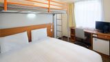 <b>Comfort Inn Munakata Room</b>. Images powered by <a href="https://iceportal.shijigroup.com/" title="IcePortal" target="_blank">IcePortal</a>.