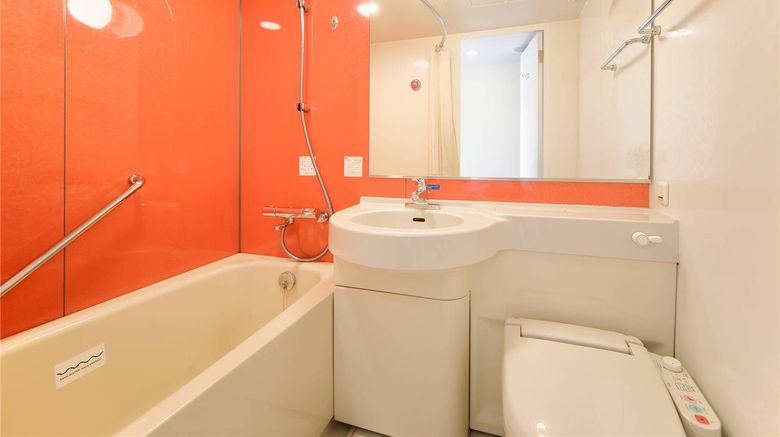 <b>Comfort Inn Munakata Room</b>. Images powered by <a href="https://iceportal.shijigroup.com/" title="IcePortal" target="_blank">IcePortal</a>.