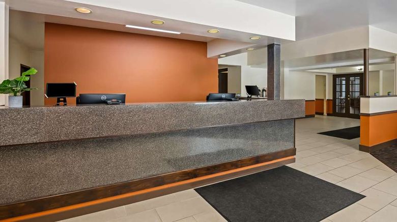 <b>Econo Lodge Manistee Lobby</b>. Images powered by <a href="https://iceportal.shijigroup.com/" title="IcePortal" target="_blank">IcePortal</a>.