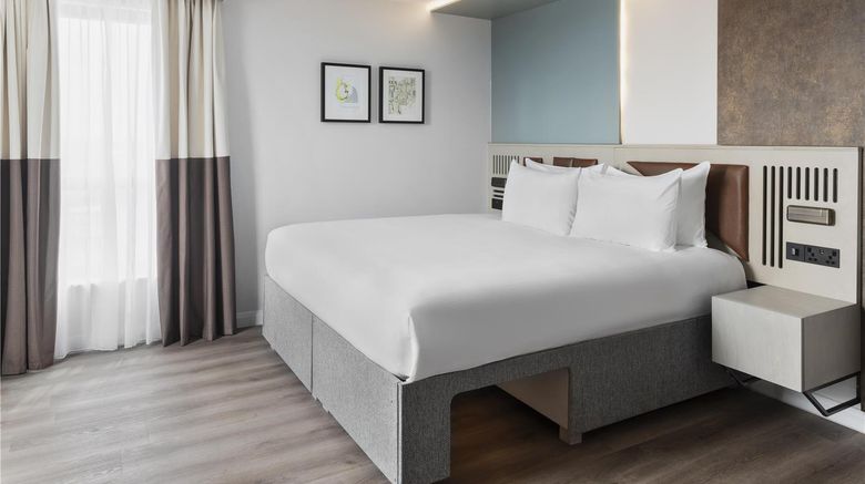 <b>Spark by Hilton London Romford Room</b>. Images powered by <a href="https://iceportal.shijigroup.com/" title="IcePortal" target="_blank">IcePortal</a>.