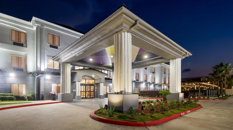 Spark by Hilton Houston Hobby Airport Exterior