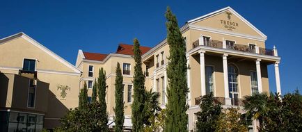 Hotel Tresor Exterior