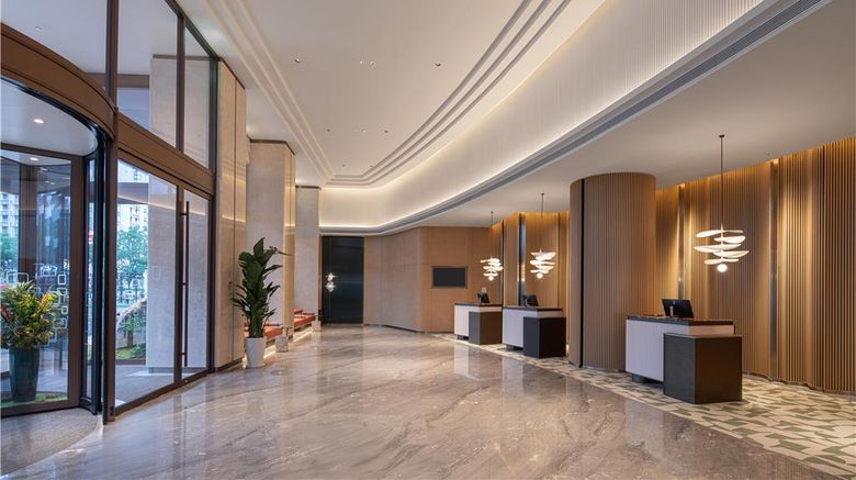 <b>Hilton Garden Inn Chengde High-Tech Zone Lobby</b>. Images powered by <a href="https://iceportal.shijigroup.com/" title="IcePortal" target="_blank">IcePortal</a>.