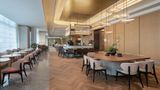 <b>Hilton Garden Inn Chengde High-Tech Zone Restaurant</b>. Images powered by <a href="https://iceportal.shijigroup.com/" title="IcePortal" target="_blank">IcePortal</a>.