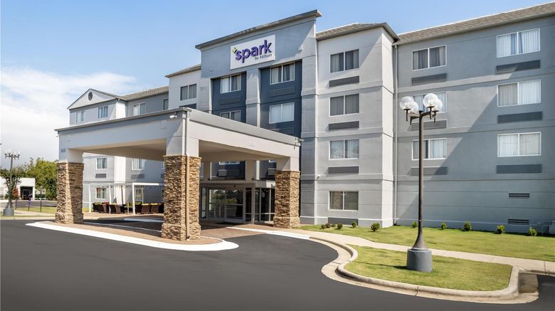 <b>Spark by Hilton Kannapolis Exterior</b>. Images powered by <a href="https://iceportal.shijigroup.com/" title="IcePortal" target="_blank">IcePortal</a>.