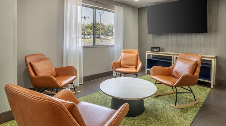 Spark by Hilton Kannapolis Lobby