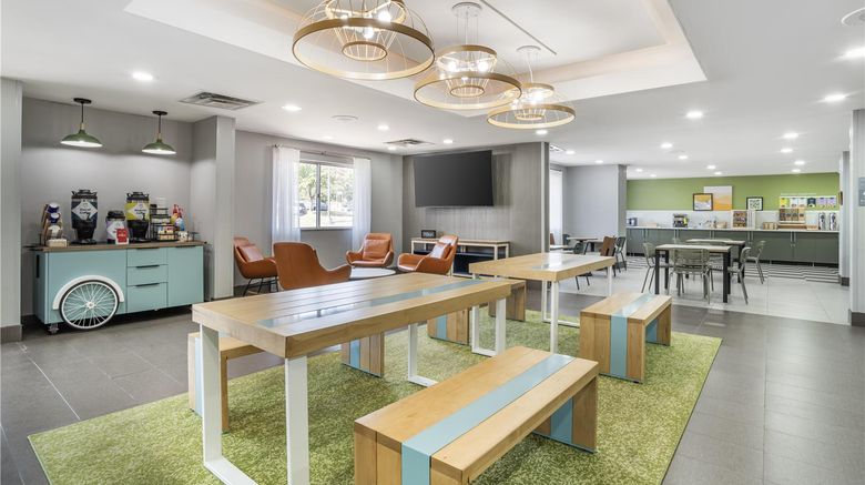 <b>Spark by Hilton Kannapolis Restaurant</b>. Images powered by <a href="https://iceportal.shijigroup.com/" title="IcePortal" target="_blank">IcePortal</a>.