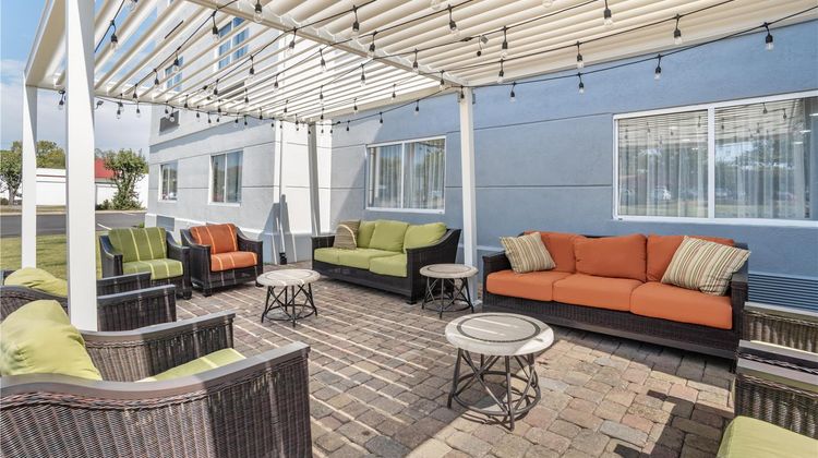 Spark by Hilton Kannapolis Exterior
