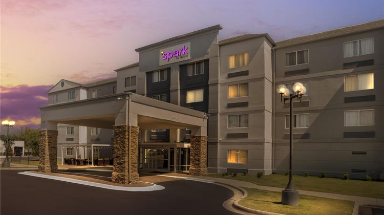Spark by Hilton Kannapolis Exterior