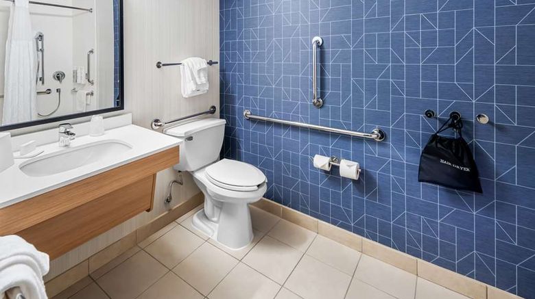 <b>Spark by Hilton Woodbridge Room</b>. Images powered by <a href="https://iceportal.shijigroup.com/" title="IcePortal" target="_blank">IcePortal</a>.