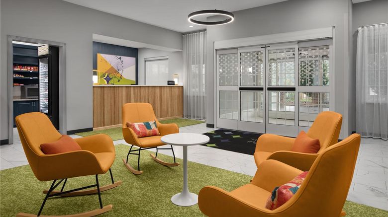 <b>Spark by Hilton Washington Meadowlands B Lobby</b>. Images powered by <a href="https://iceportal.shijigroup.com/" title="IcePortal" target="_blank">IcePortal</a>.