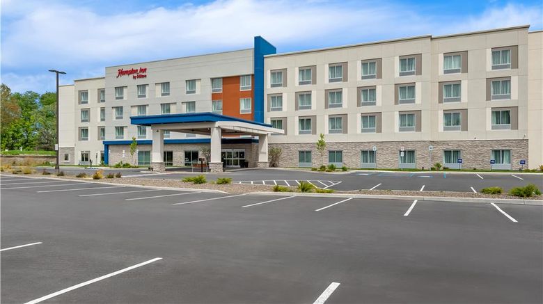 <b>Hampton Inn Cooperstown Exterior</b>. Images powered by <a href="https://iceportal.shijigroup.com/" title="IcePortal" target="_blank">IcePortal</a>.