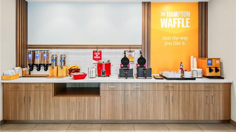 <b>Hampton Inn Cooperstown Restaurant</b>. Images powered by <a href="https://iceportal.shijigroup.com/" title="IcePortal" target="_blank">IcePortal</a>.