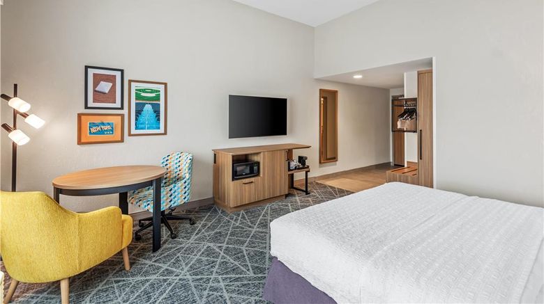 <b>Hampton Inn Cooperstown Room</b>. Images powered by <a href="https://iceportal.shijigroup.com/" title="IcePortal" target="_blank">IcePortal</a>.