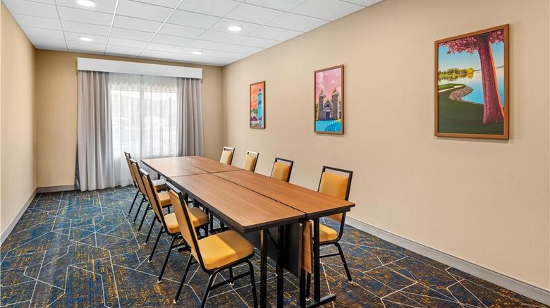 <b>Hampton Inn Cooperstown Meeting</b>. Images powered by <a href="https://iceportal.shijigroup.com/" title="IcePortal" target="_blank">IcePortal</a>.