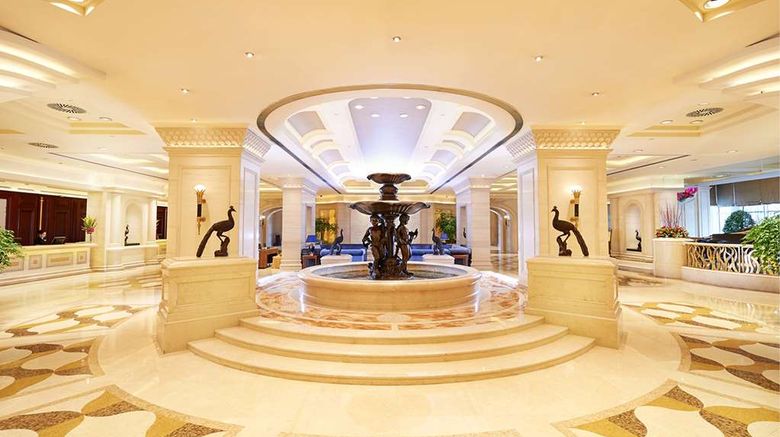 <b>Goethe Hotel Lakeview Lobby</b>. Images powered by <a href="https://iceportal.shijigroup.com/" title="IcePortal" target="_blank">IcePortal</a>.