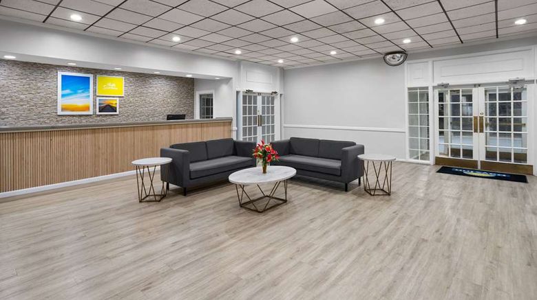 <b>Days Inn by Wyndham near Ft. Stewart Lobby</b>. Images powered by <a href="https://iceportal.shijigroup.com/" title="IcePortal" target="_blank">IcePortal</a>.