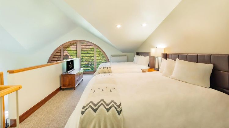 The Lodge at Ventana Canyon Room