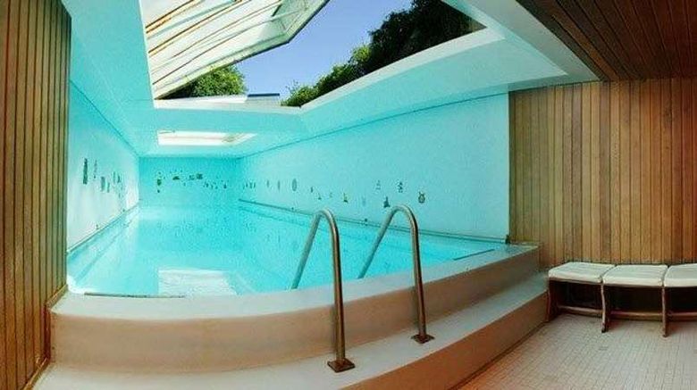 <b>Hotel Le Pavillon Carina Pool</b>. Images powered by <a href="https://iceportal.shijigroup.com/" title="IcePortal" target="_blank">IcePortal</a>.