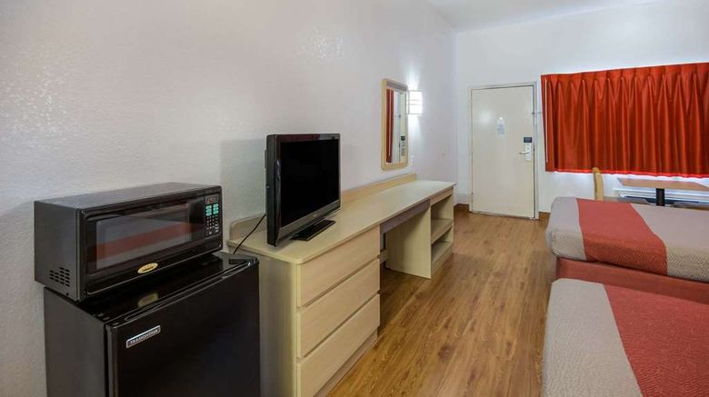 <b>Americas Best Value Inn Humble Room</b>. Images powered by <a href="https://iceportal.shijigroup.com/" title="IcePortal" target="_blank">IcePortal</a>.