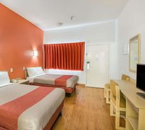 Americas Best Value Inn Humble Room