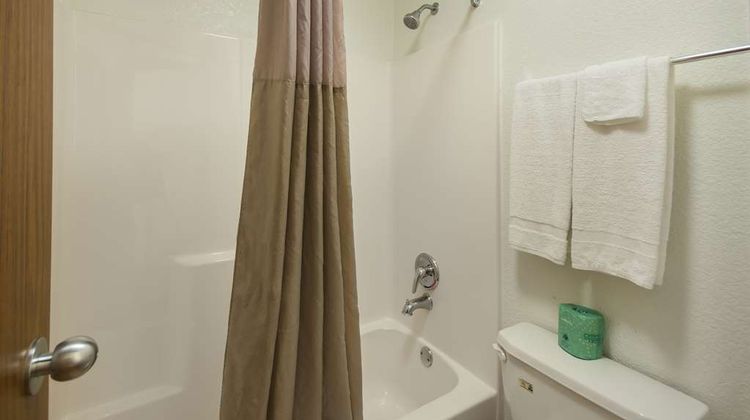 Americas Best Value Inn Humble Room