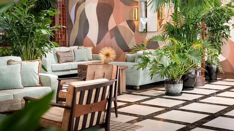 <b>Brunfels Hotel Lobby</b>. Images powered by <a href="https://iceportal.shijigroup.com/" title="IcePortal" target="_blank">IcePortal</a>.