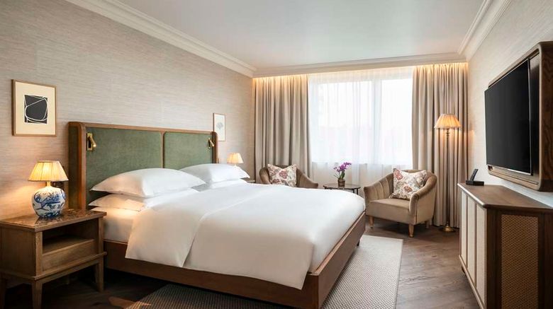 <b>Brunfels Hotel Room</b>. Images powered by <a href="https://iceportal.shijigroup.com/" title="IcePortal" target="_blank">IcePortal</a>.