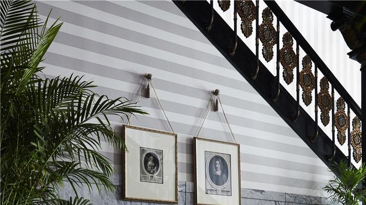 Maison Metier Lobby