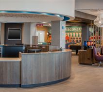 Tru by Hilton Columbia South Lobby